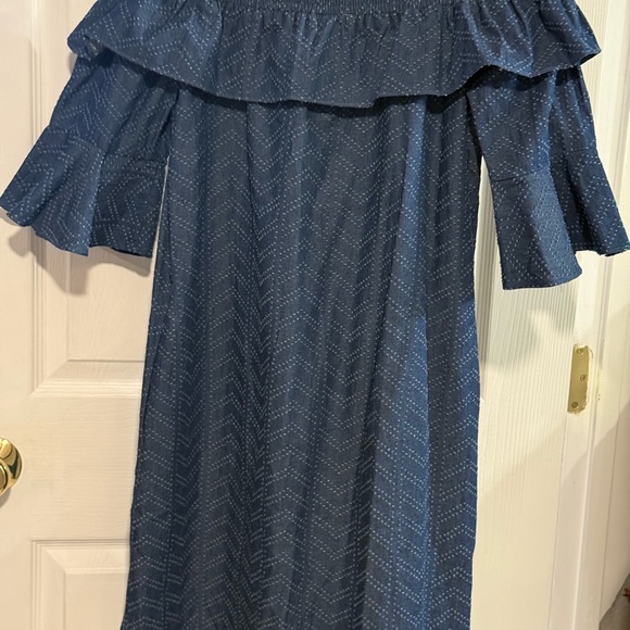 Violet Weekend Elegant Blue Off-Shoulder Dress..NWOT.. Size S - Picture 1 of 4